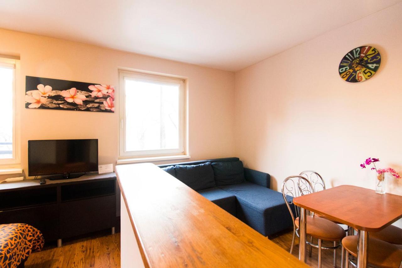 Happy - Economy Apartment